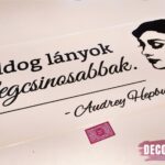 Szépségszalon kozmetika szempilla műkörmös fodrászat dekoráció kirakat