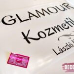 Szépségszalon kozmetika szempilla műkörmös fodrászat dekoráció kirakat