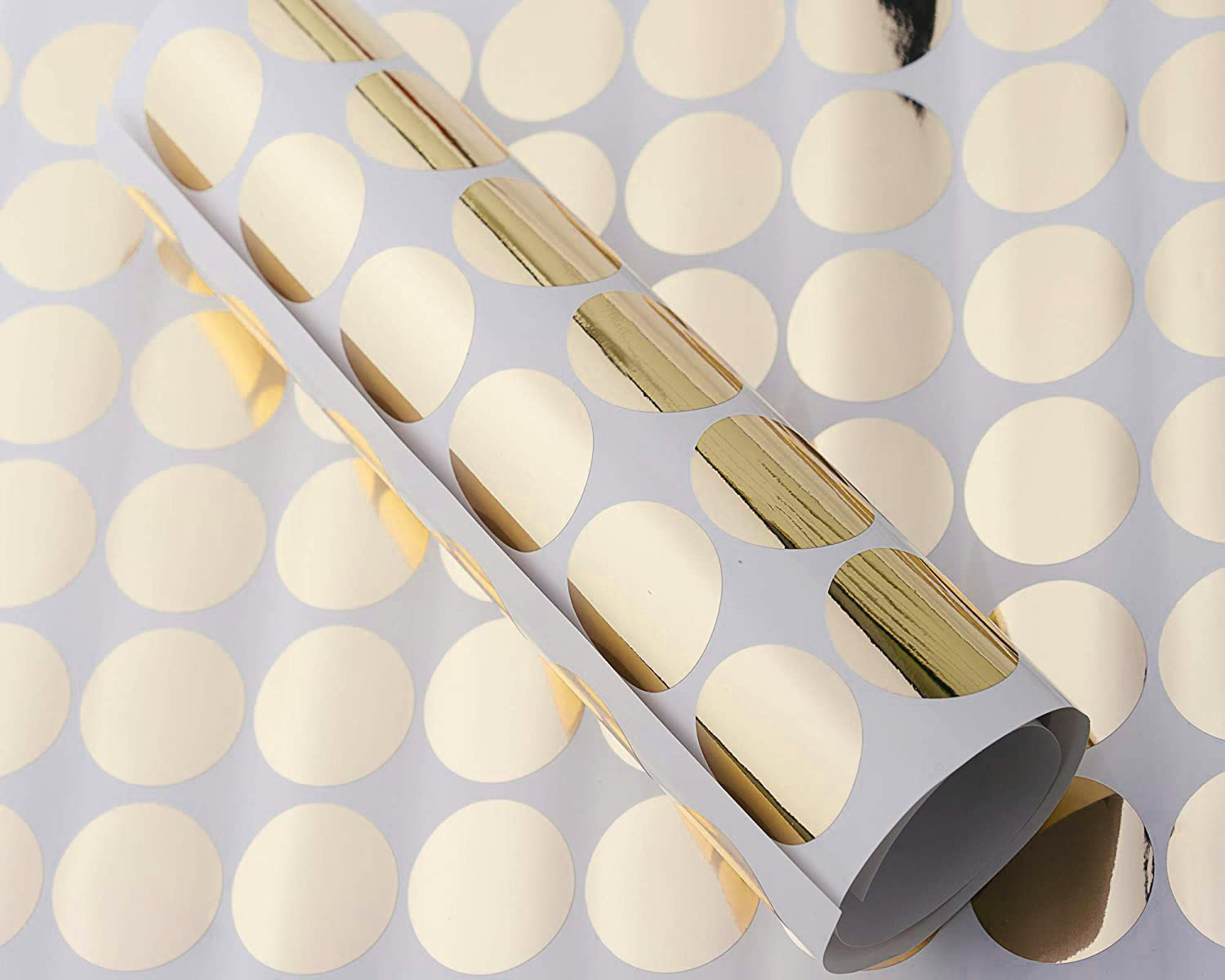 Tükörfényes arany pöttyök pettyes pöttyös falmatrica matrica falra faldekor